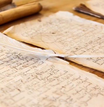 Geschichte auf Augenhöhe: Das Histocamp in Bonn Alte Buchseiten