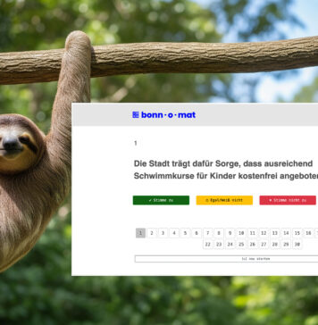 Fotorealistisches KI-Bild eines Faultiers an einem Ast hängend. Daneben ein Screenshot des Bonn-o-mat mit einer Frage und den vier Buttons zur Abstimmung.