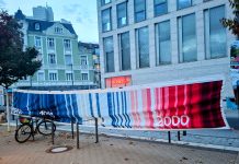 Klimastreifen Banner in Bonner Innenstadt